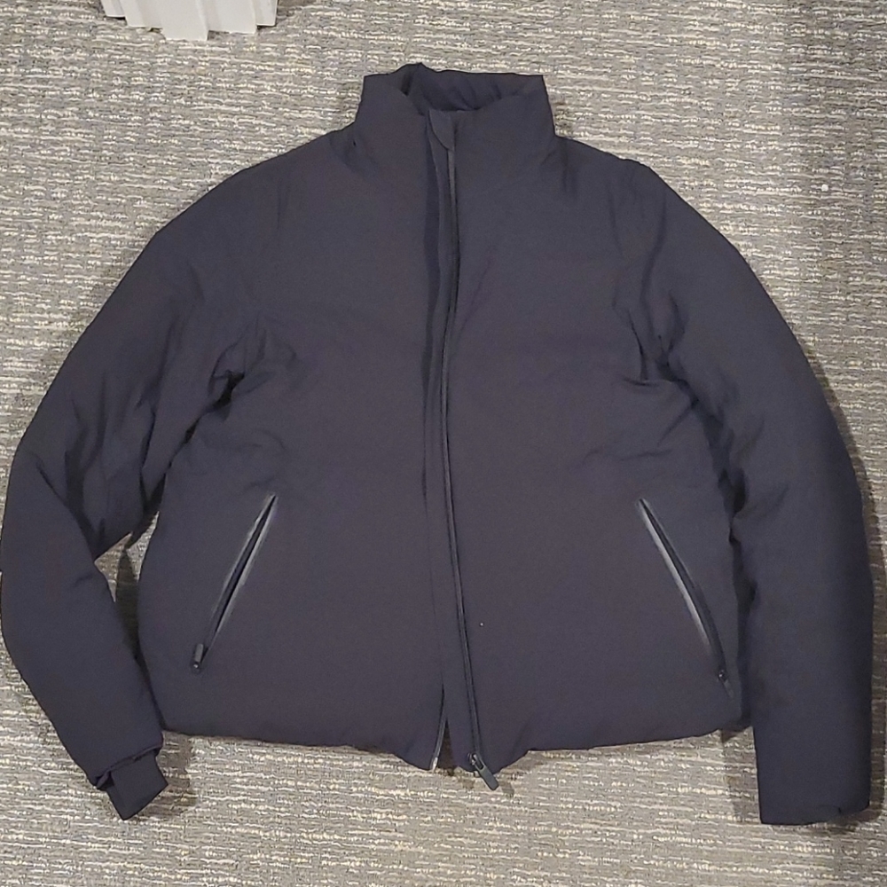 Lululemon puffer jacket size 6